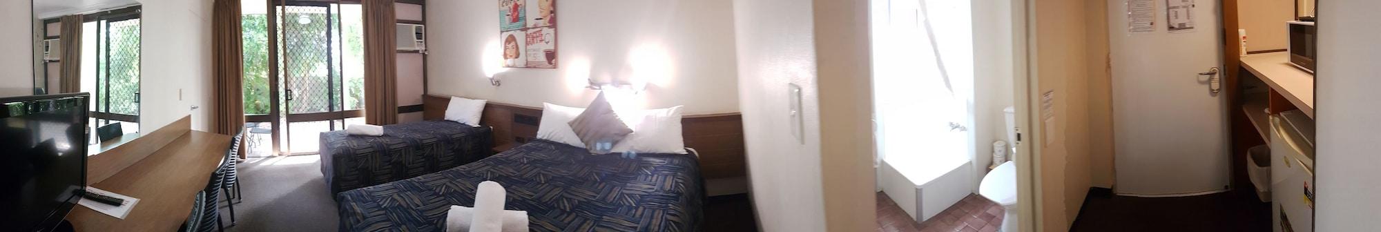 Miners Lodge Motor Inn Маккай Екстер'єр фото