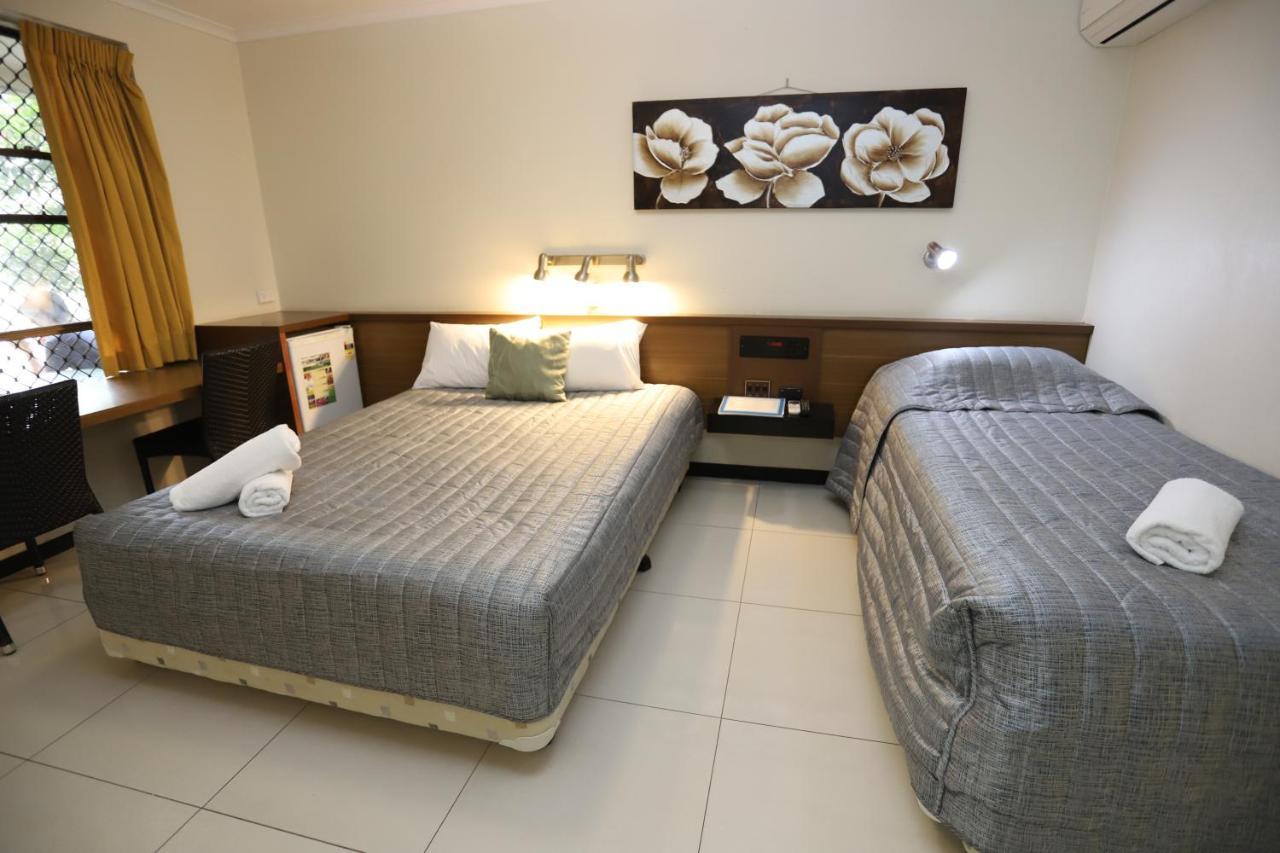 Miners Lodge Motor Inn Маккай Екстер'єр фото