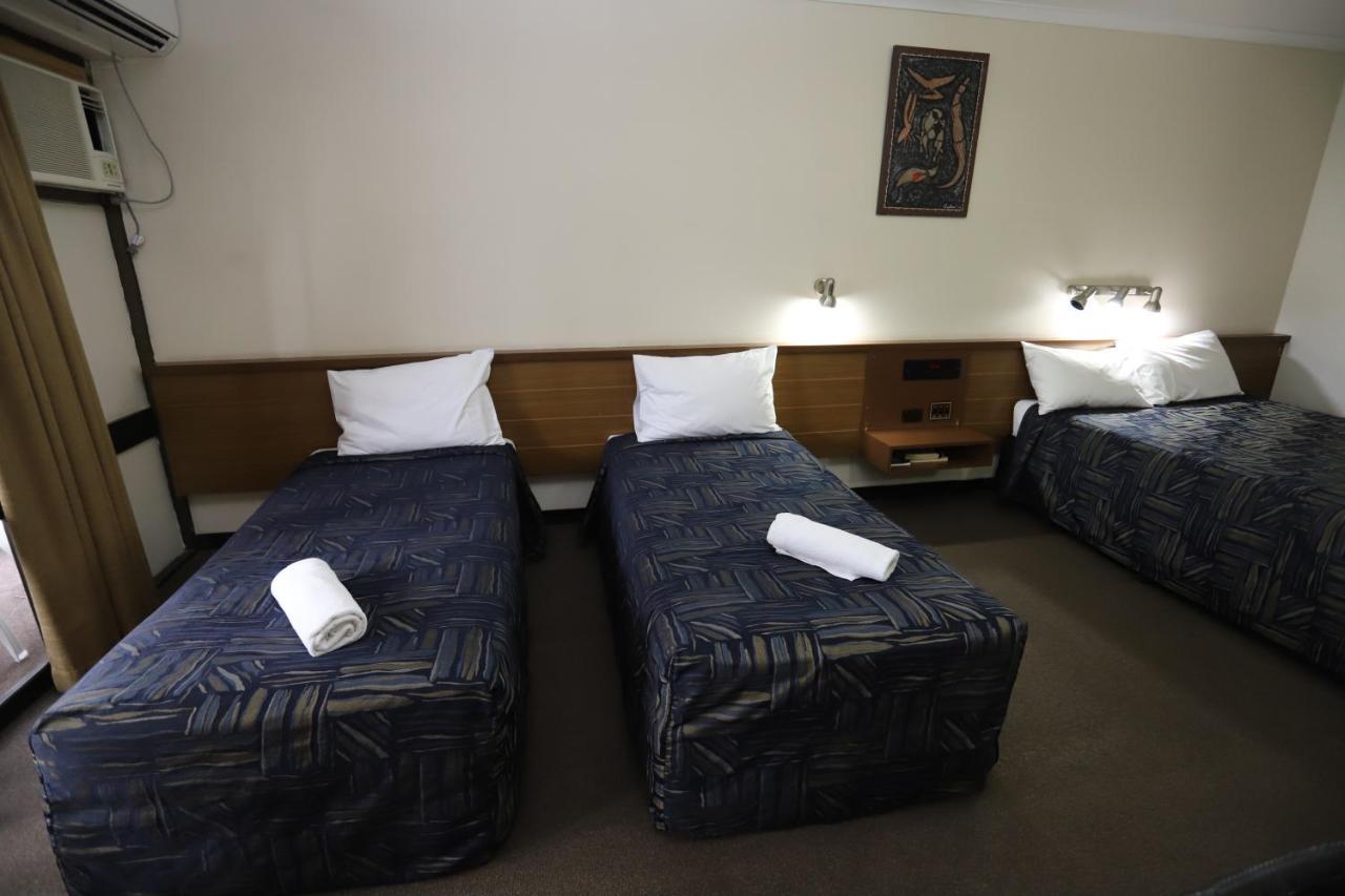 Miners Lodge Motor Inn Маккай Екстер'єр фото