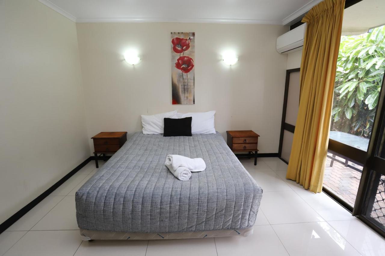 Miners Lodge Motor Inn Маккай Екстер'єр фото