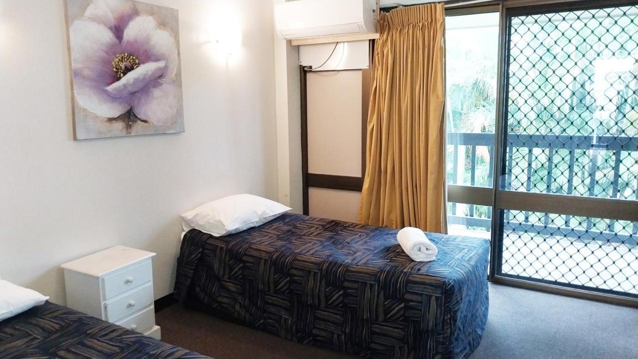 Miners Lodge Motor Inn Маккай Екстер'єр фото