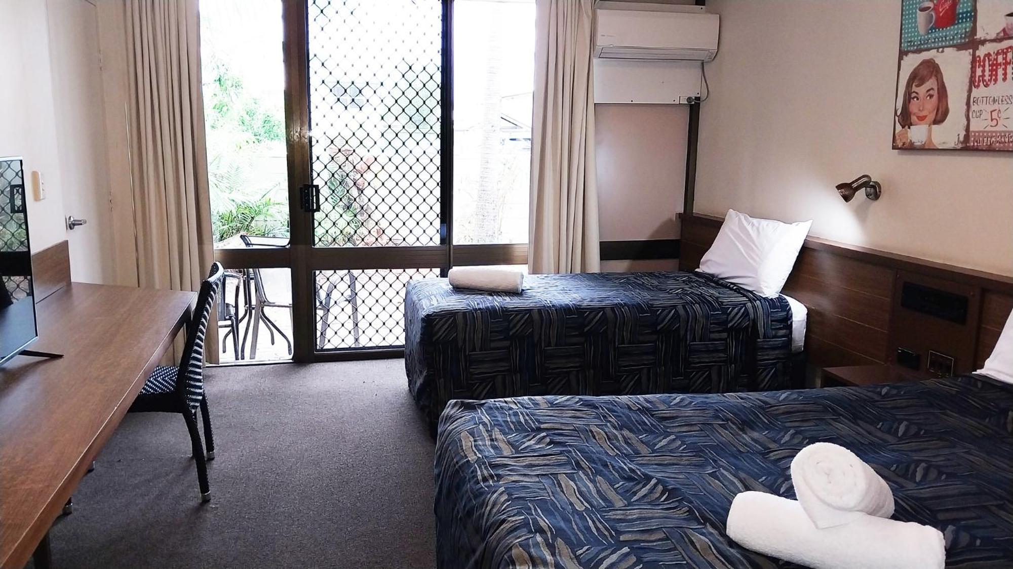 Miners Lodge Motor Inn Маккай Екстер'єр фото